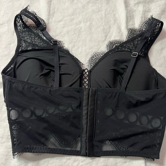 NWOT Bebe Cropped Lace Tank Sz 2 - Picture 4 of 4